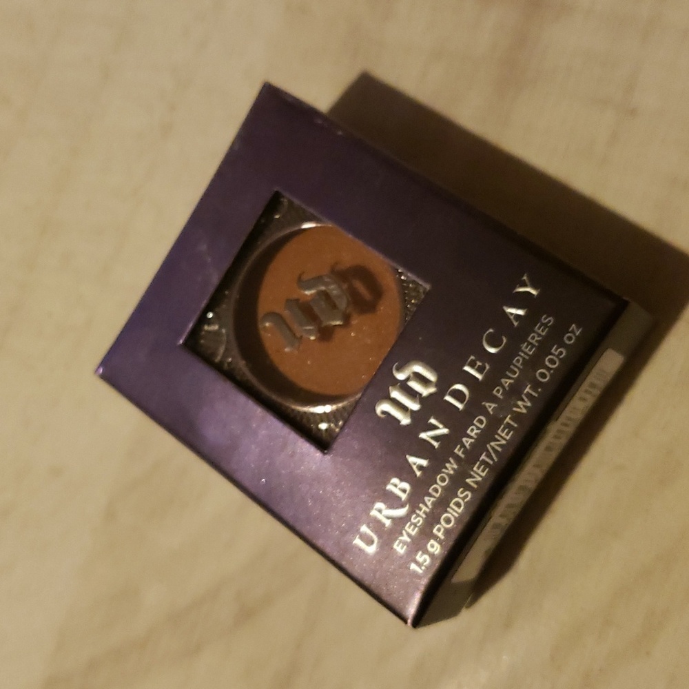 ❇️🧚‍♀️RIFF Urban Decay DISCONTINUED Packaging Eyeshadow NWT - Picture 4 of 6
